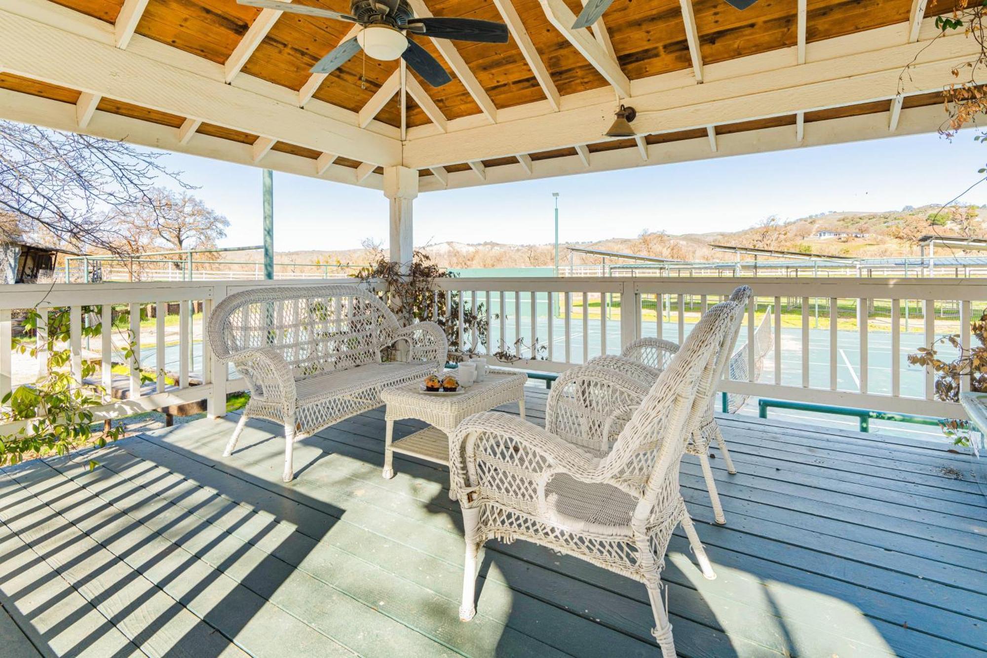 Victorian Manor In Paso Robles Wine Country Pool Hot Tub Firepit Tennis Court Sleeps 28 ภายนอก รูปภาพ