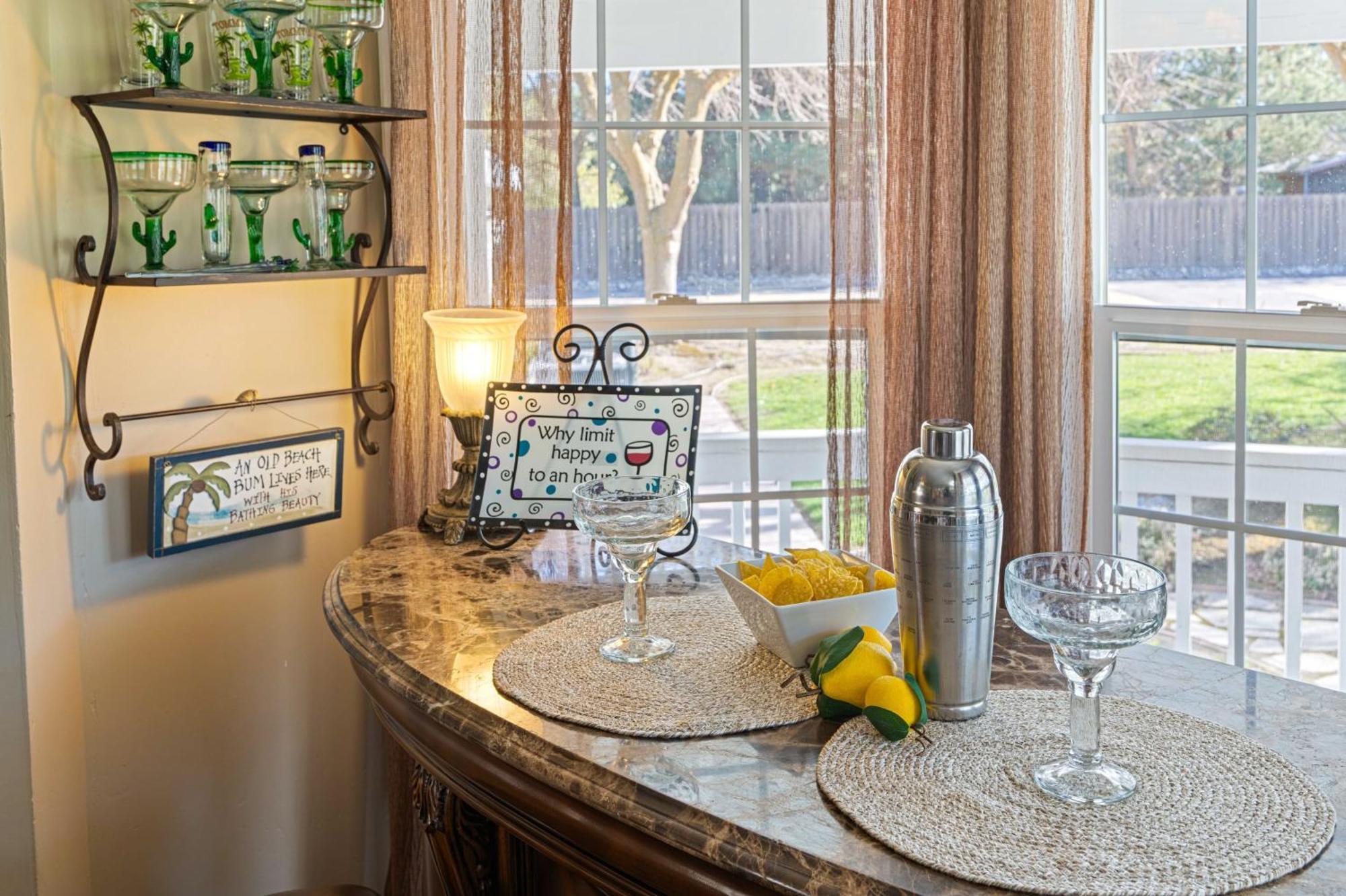 Victorian Manor In Paso Robles Wine Country Pool Hot Tub Firepit Tennis Court Sleeps 28 ภายนอก รูปภาพ