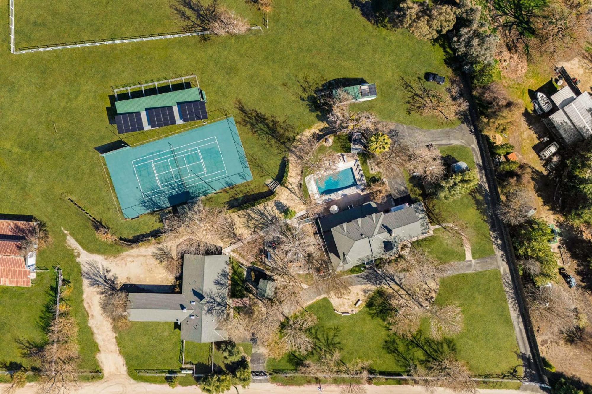 Victorian Manor In Paso Robles Wine Country Pool Hot Tub Firepit Tennis Court Sleeps 28 ภายนอก รูปภาพ